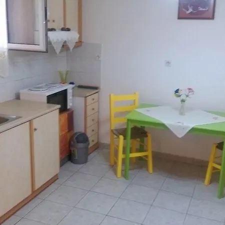Small Studio Near The Center Of Tripoli Exterior photo