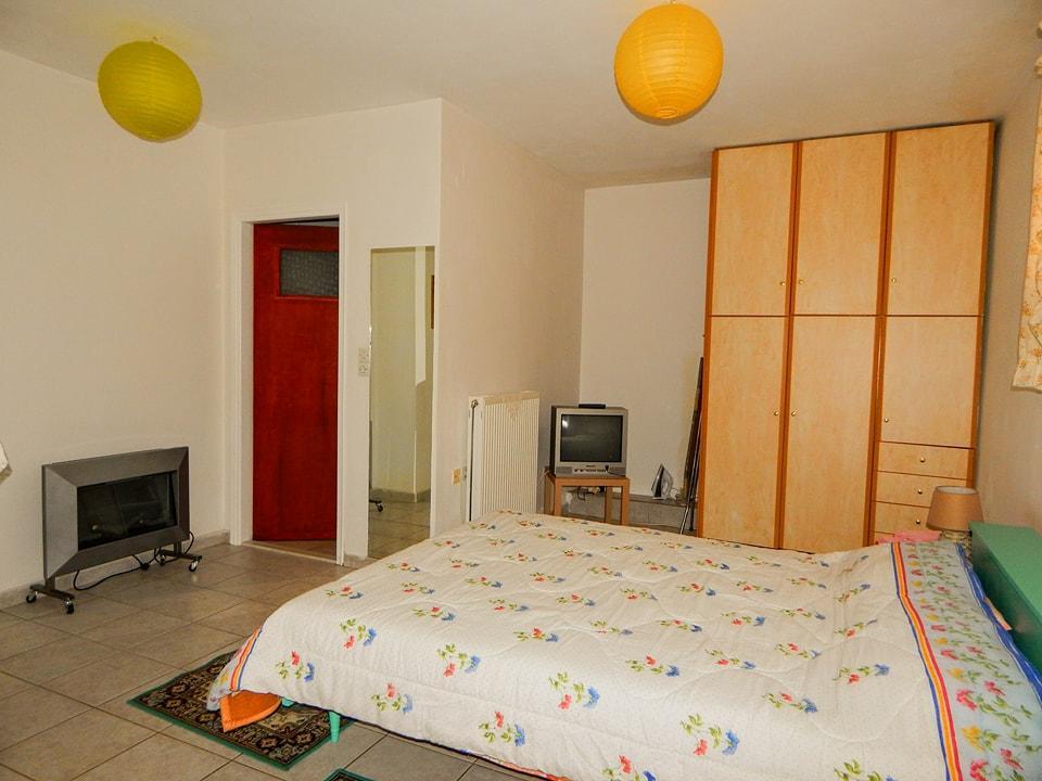 Small Near The Center Of Apartment *